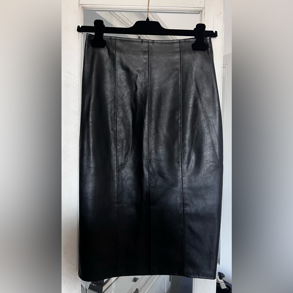 DO+BE Black Faux Leather Midi Skirt